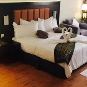 Sunday Millennia فندق