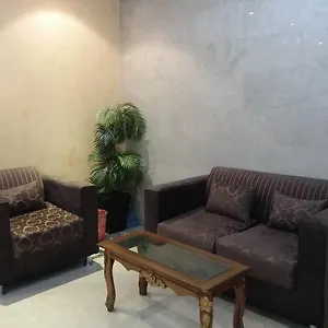 شقة فندقية بيت الزائر للشقق المخدومة - إقتصادي Bayt Al Zair for serviced apartments - Economy