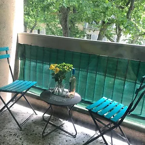 https://aix-homes.fr-provencehotel.com